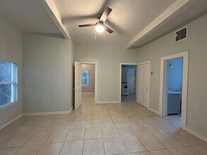 734 Tallapoosa St in West Palm Beach, FL - Building Photo - Building Photo