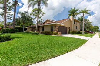 1123 Northumberland Ct in Wellington, FL - Building Photo - Building Photo