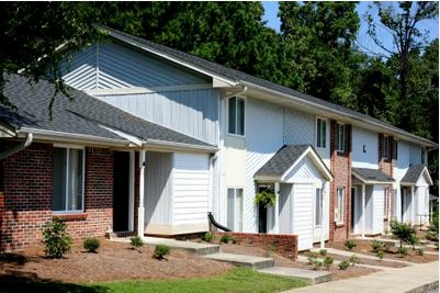 Town & Country Apartments in Lexington, SC - Building Photo - Building Photo