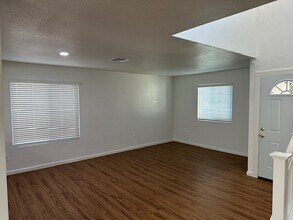1148 Boardwalk Dr in Stockton, CA - Building Photo - Building Photo