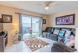 110 Dorchester Sq in Lake Mary, FL - Building Photo - Building Photo