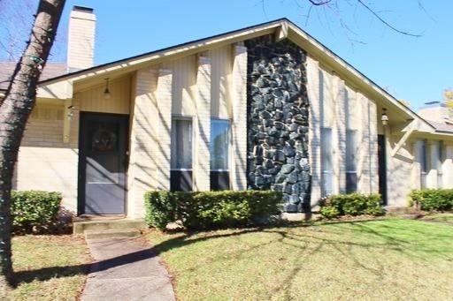 2213 Vanderbilt Ct