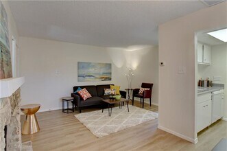 9079 Jollyville Rd in Austin, TX - Building Photo - Building Photo