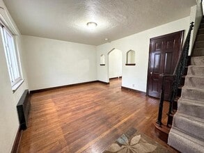 246 E Meyers St in Pittsburgh, PA - Building Photo - Building Photo