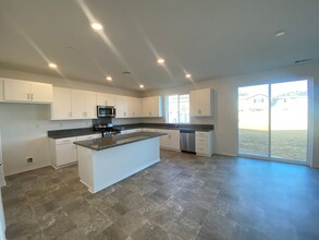 30194 Sunset Pier Dr in Menifee, CA - Building Photo - Building Photo