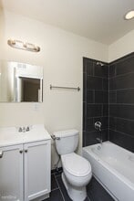 1701 W Jefferson St-Unit -Apt 2 in Philadelphia, PA - Building Photo - Building Photo