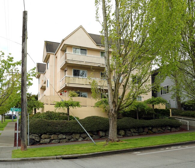 5501 32nd Ave NW in Seattle, WA - Building Photo - Building Photo