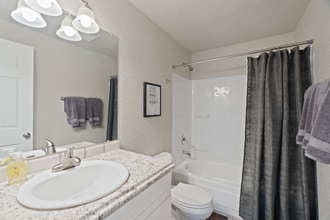 3012 N Hogan St in Spokane, WA - Building Photo - Building Photo