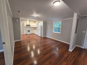 210 E Garden St in Sanford, NC - Building Photo - Building Photo