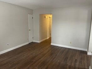 54 Ben Louis Dr in Belleville, IL - Building Photo - Building Photo