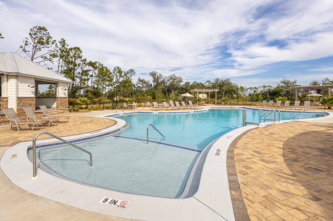 Bridge Harbor Townhomes in Callaway, FL - Building Photo - Building Photo