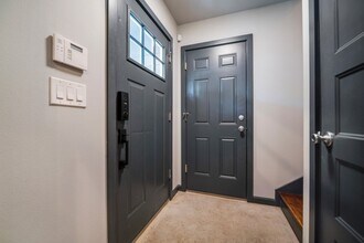 3704 Harmon Ave in Austin, TX - Building Photo - Building Photo