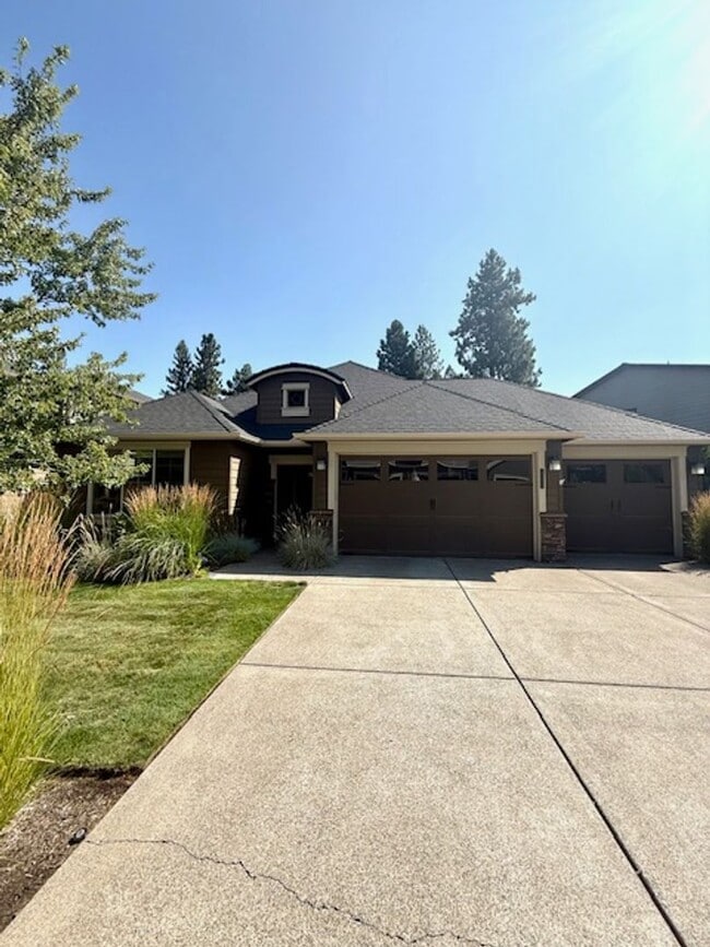 property at 60354 Hedgewood Ln