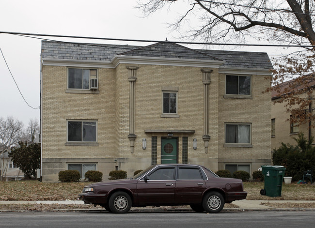 2954-2958 Madison Rd in Cincinnati, OH - Foto de edificio - Building Photo