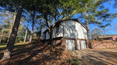 2104 11th Pl NW in Birmingham, AL - Building Photo - Building Photo