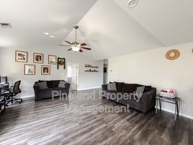 1445 Kershaw Loop in Fayetteville, NC - Building Photo - Building Photo