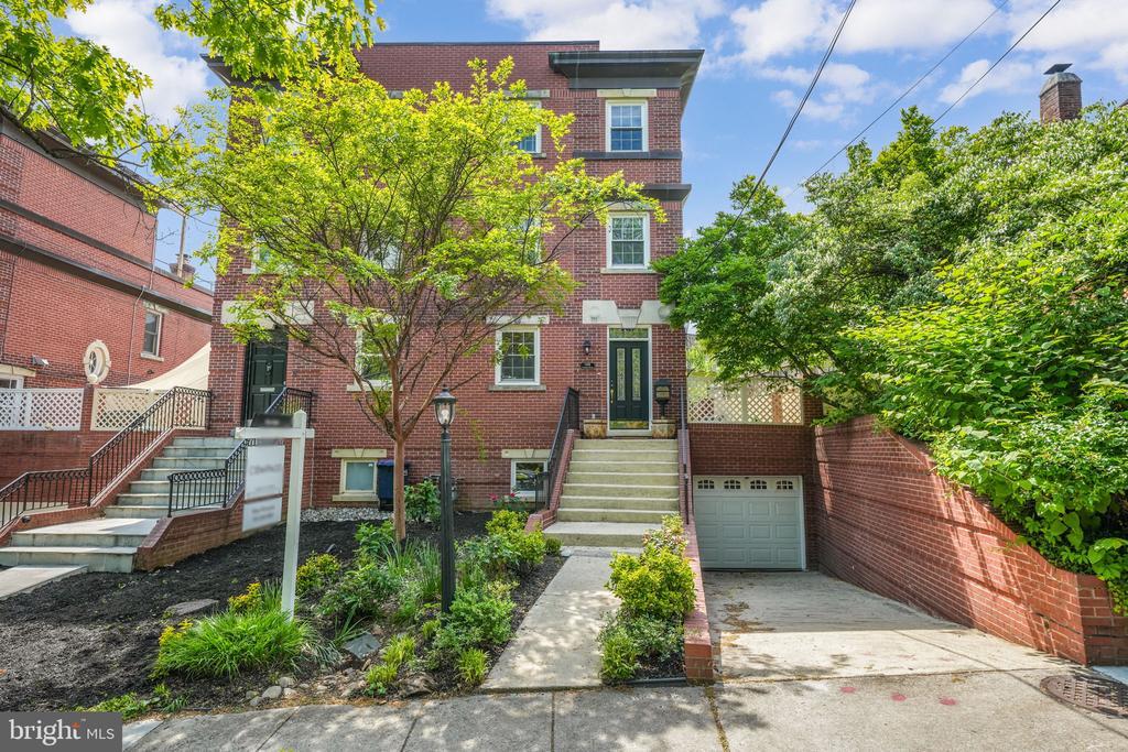 1408 Foxhall Rd NW in Washington, DC - Building Photo