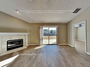 12302 Soaring Flight Dr in Jacksonville, FL - Foto de edificio - Building Photo