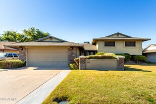 3912 S Elm St in Tempe, AZ - Building Photo