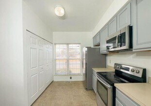 8153 Telegraph Rd in Severn, MD - Building Photo - Building Photo