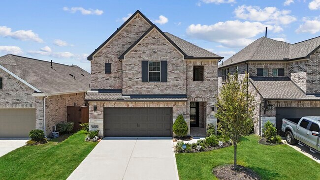 property at 7019 Winterberry Gln Ln