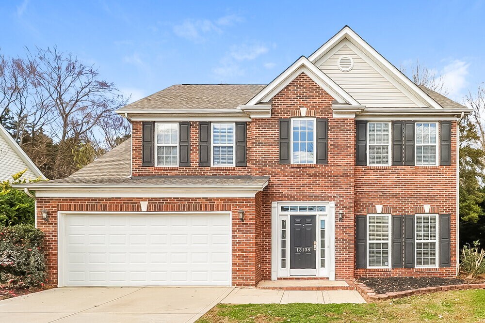 13138 Planters Row Dr in Charlotte, NC - Foto de edificio