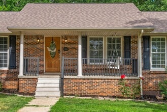 114 Hickory Hill Dr in Dover, TN - Building Photo - Building Photo