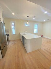 32 Putnam Ave, Unit 2 in Cambridge, MA - Foto de edificio - Building Photo