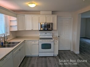 5614 Kathleen Dr in Chilliwack, BC - Building Photo - Building Photo