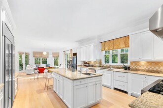 1477 Deerfield Rd in Water Mill, NY - Building Photo - Building Photo