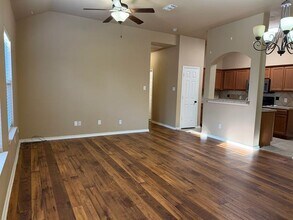 1305 Ravenwood Dr in Mansfield, TX - Building Photo - Building Photo