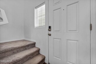 9731 Pelican Pointe Dr in Reno, NV - Building Photo - Building Photo
