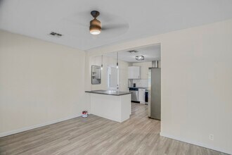 2206 N 26th St in Phoenix, AZ - Building Photo - Building Photo