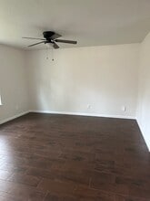 22065 Ringwood Ct in Porter, TX - Building Photo - Building Photo
