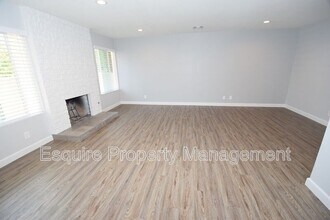 3611 Ketch Ave in Oxnard, CA - Building Photo - Building Photo