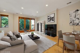 1036 N Wolcott Ave in Chicago, IL - Building Photo - Building Photo