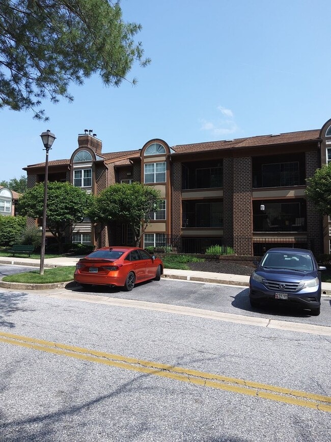 property at 2109 Woodbox Ln