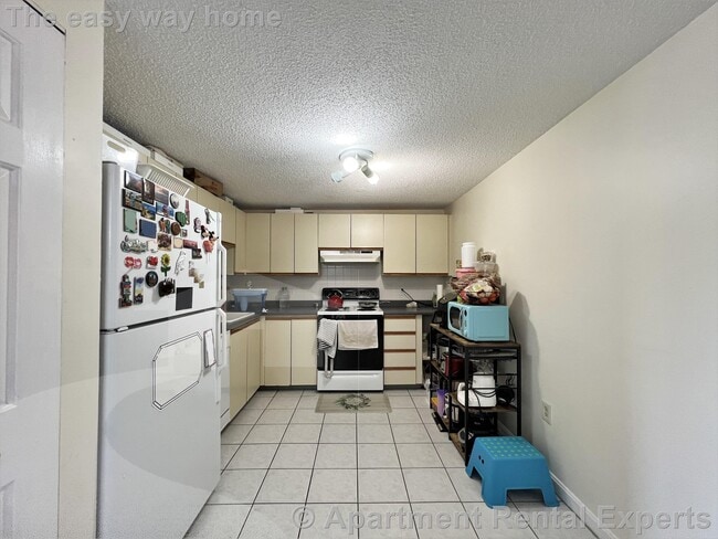 30 Revere Beach Pkwy, Unit #509 in Medford, MA - Building Photo - Building Photo