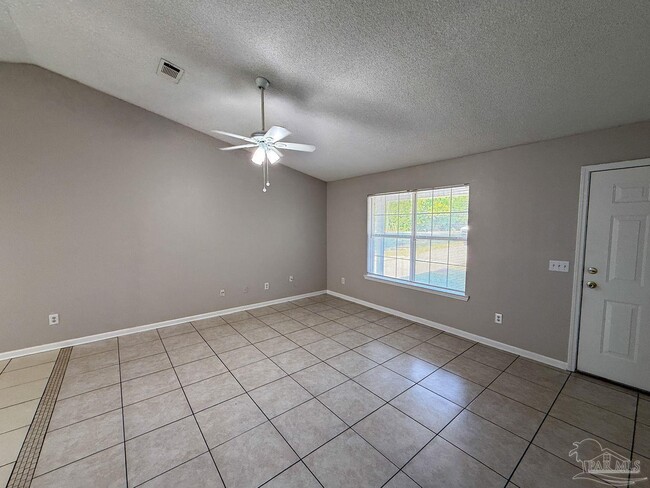 4167 Bell Ln in Milton, FL - Building Photo - Building Photo