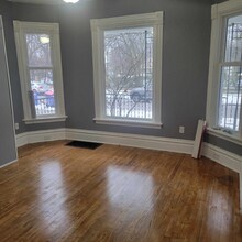 127 Paddock Ave SE, Unit 127 Paddock Ave SE APT A in Grand Rapids, MI - Building Photo - Building Photo