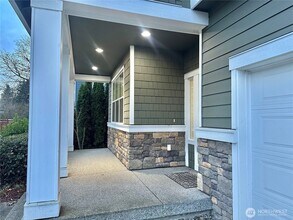 32315 47th Ave S in Auburn, WA - Foto de edificio - Building Photo