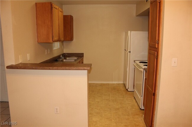 property at 9620 W Russell Rd