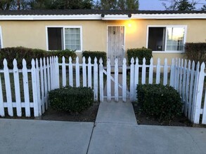 Adam Road Apartments in Simi Valley, CA - Building Photo - Building Photo