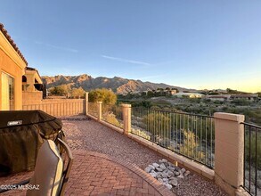 5926 N Campo Abierto, Unit 2F in Tucson, AZ - Building Photo - Building Photo