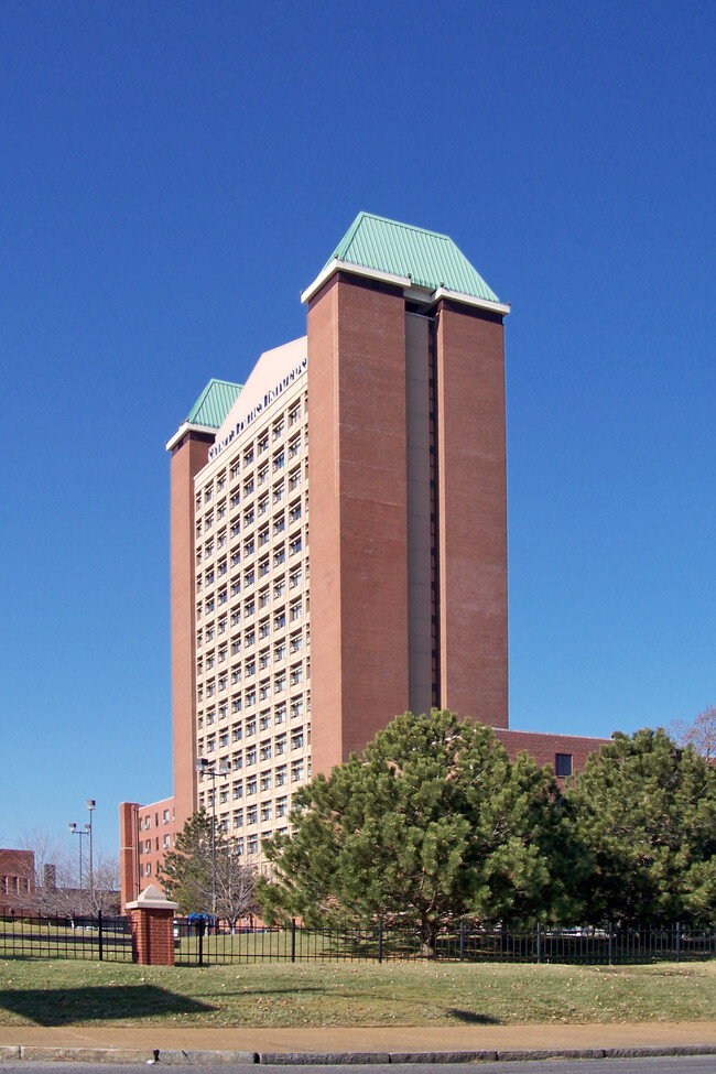 Griesedieck Tower in St. Louis, MO - Building Photo - Building Photo