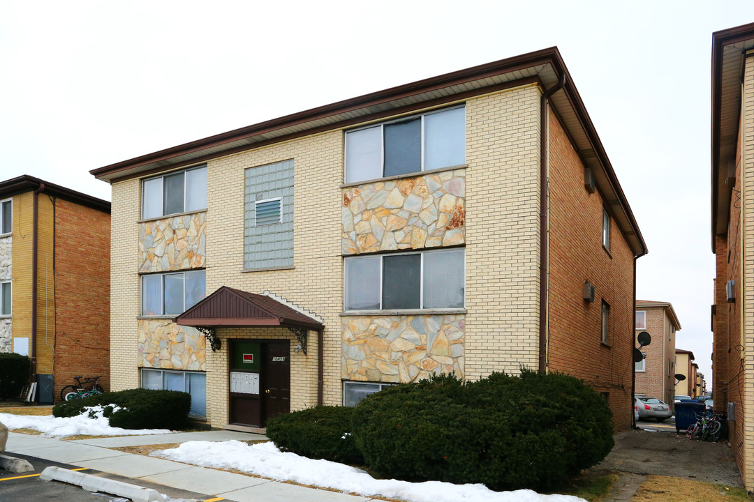 10459 Ann Ct in Rosemont, IL - Foto de edificio