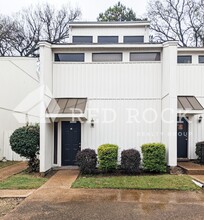 College Square Apartments in Columbus, MS - Foto de edificio - Building Photo