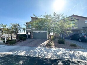 9238 Bluemist Falls St in Las Vegas, NV - Building Photo - Building Photo