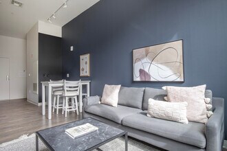 5 Glassworks Ave in Cambridge, MA - Building Photo - Building Photo
