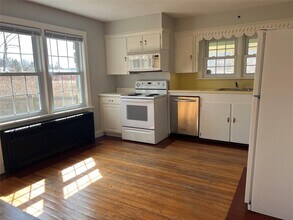9 Little York Rd in Warwick, NY - Foto de edificio - Building Photo
